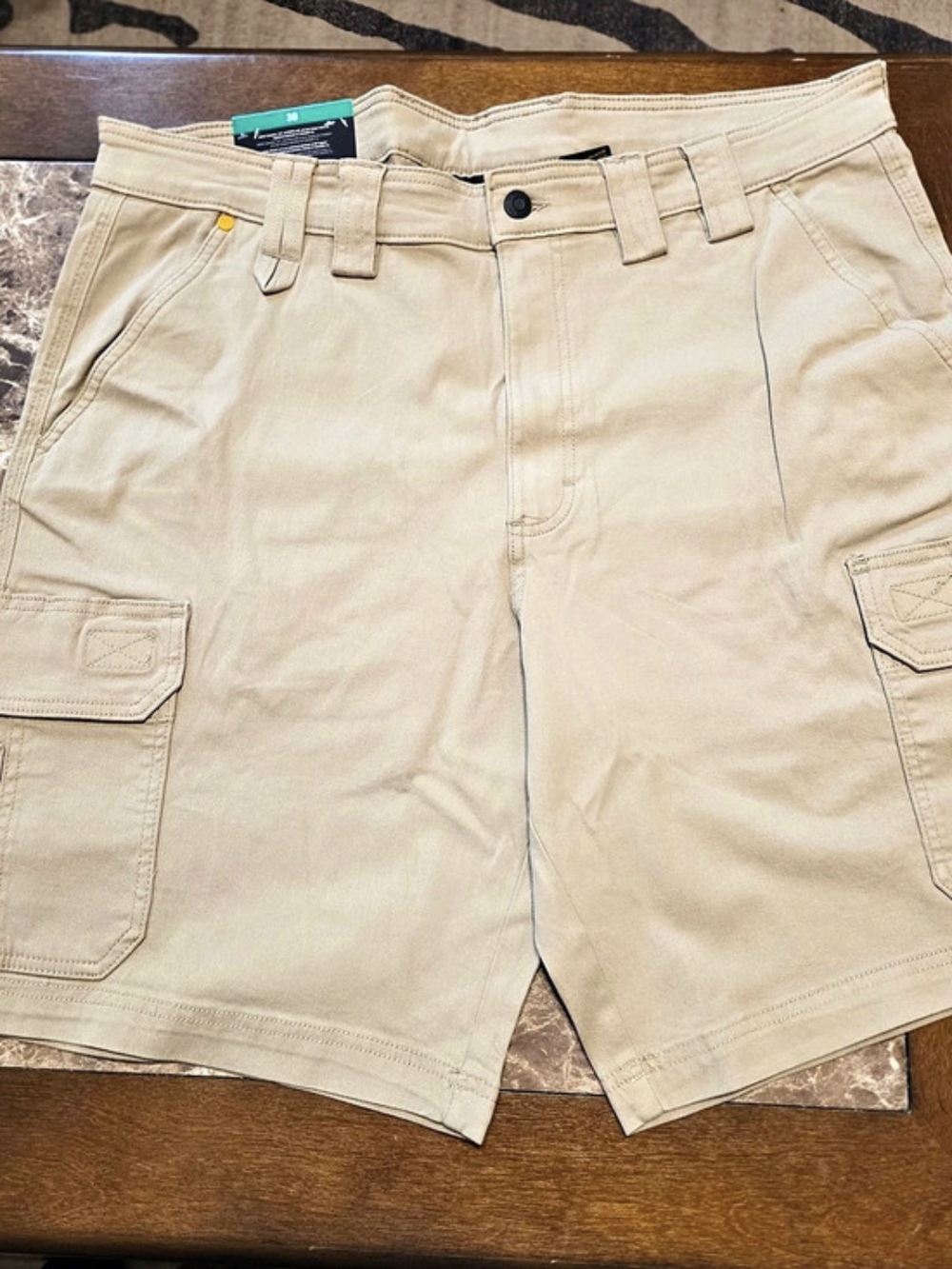 Caterpillar Men's Cargo Short Cargo Shorts in Tan Waist 38 NWT
